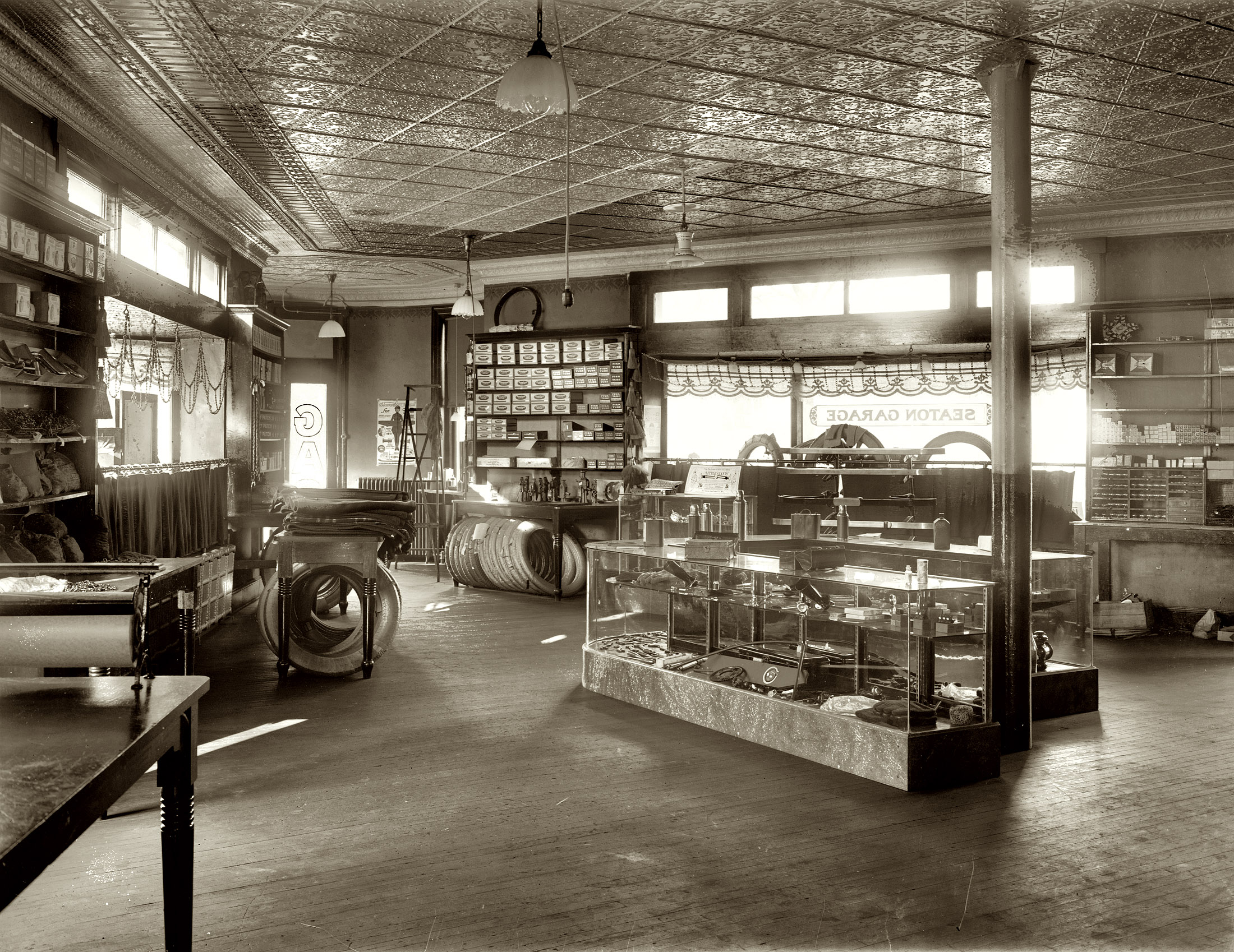 Washington, D.C. "Seaton Garage and Supply House, interior. 1919 or 1920." View full size. National Photo Company Collection glass negative.