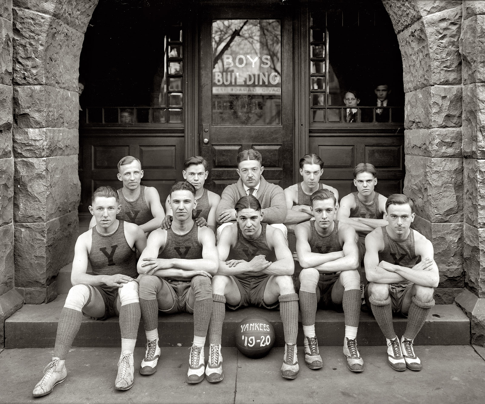 Washington, D.C. "Y.M.C.A. Yankees basketball team, 1920." View full size. National Photo Company Collection glass negative, Library of Congress.