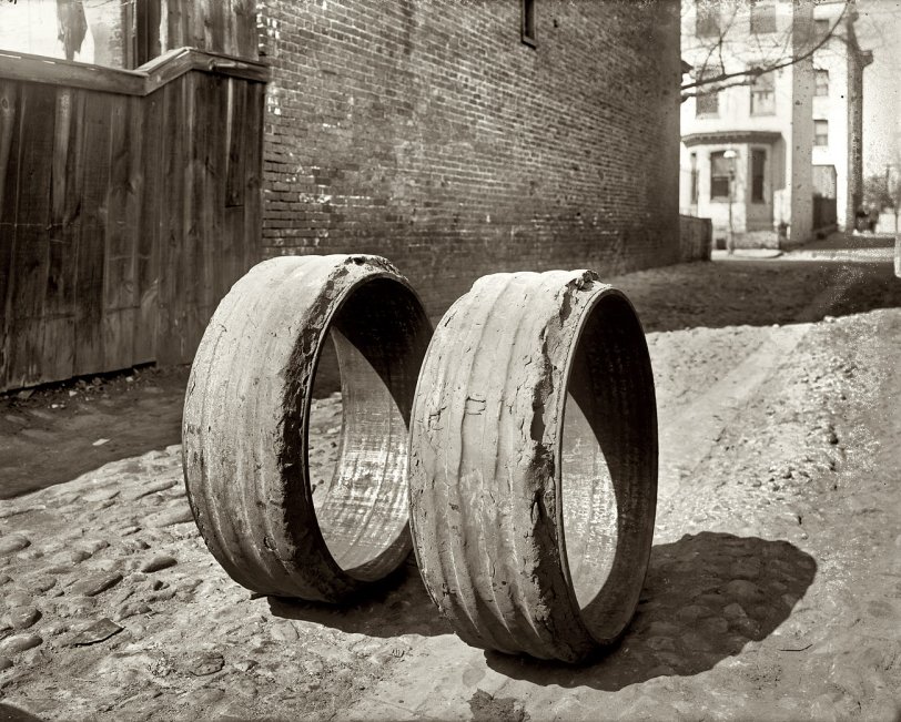 Washington, D.C., circa 1919. "Firestone 3,000-mile tires." Presumably after those grueling 3K miles. View full size. National Photo Company Collection glass negative. I like the shadows and detail here. Old-school photography combined with digital processing can produce some striking results.
