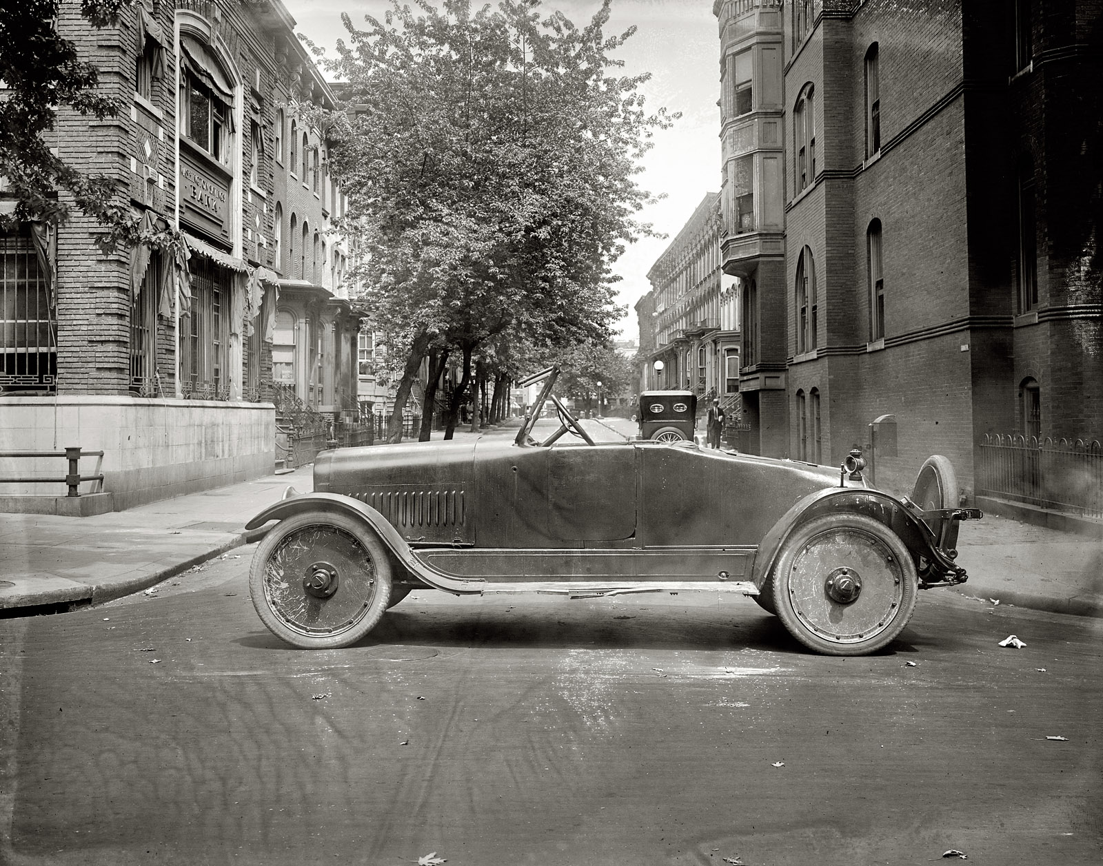 Washington, D.C., circa 1920. "Hudson, stolen car." View full size. National Photo Company Collection glass negative, Library of Congress.
