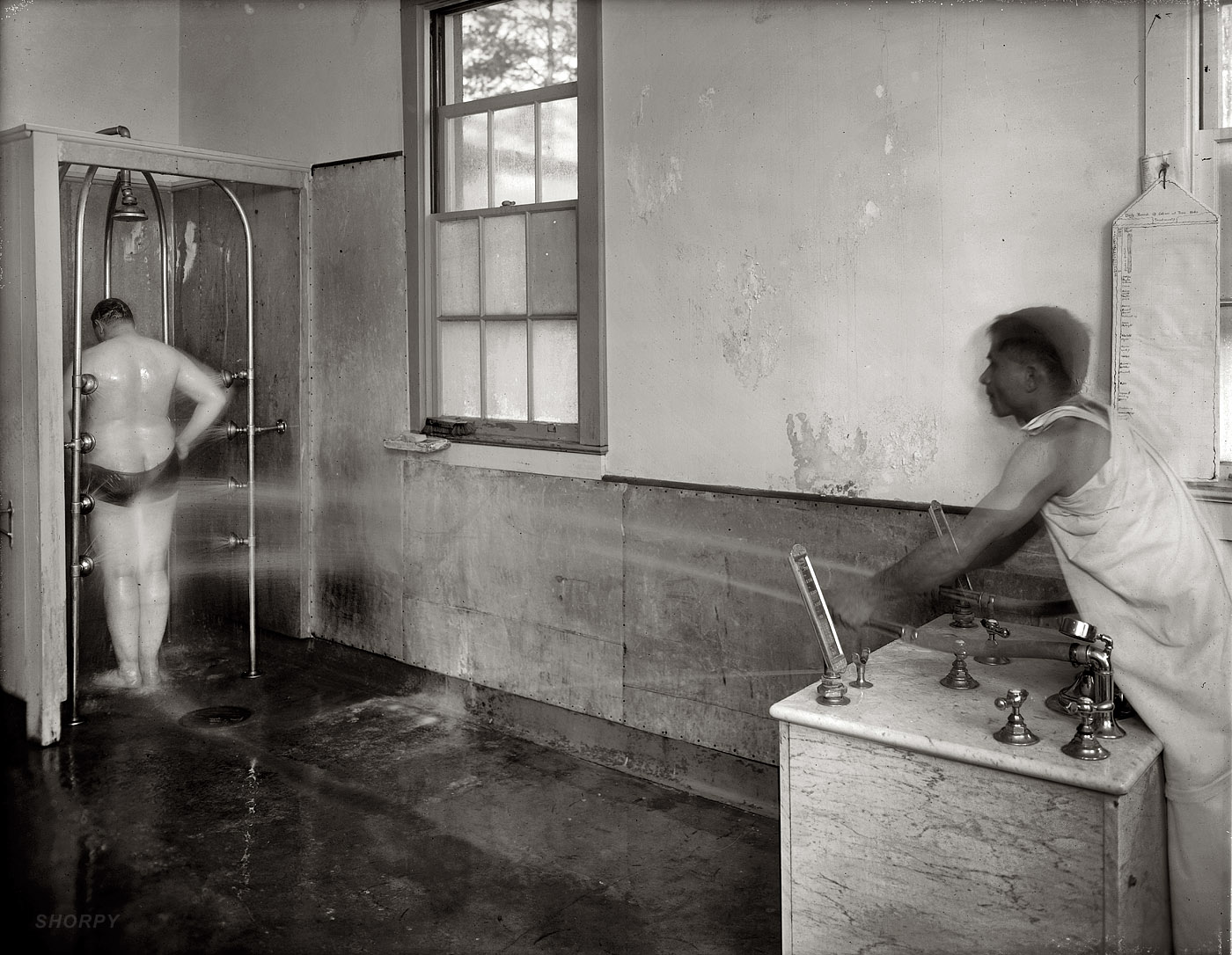 "Walter Reed physiotherapy story." Hydrotherapy in 1920 or 1921 at Walter Reed Hospital. View full size. National Photo Company glass negative.