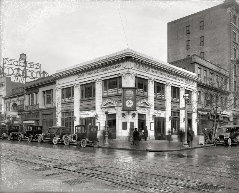 Washington, D.C., circa 1922. "Security Savings &amp; Commercial Bank, 9th and G." National Photo Company Collection glass negative. View full size.
