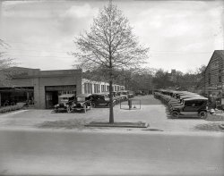 Washington, D.C., circa 1922. "Barry-Pate Motor Co., Chevrolet, 2525 Sherman Avenue." National Photo Company Collection glass negative. View full size.