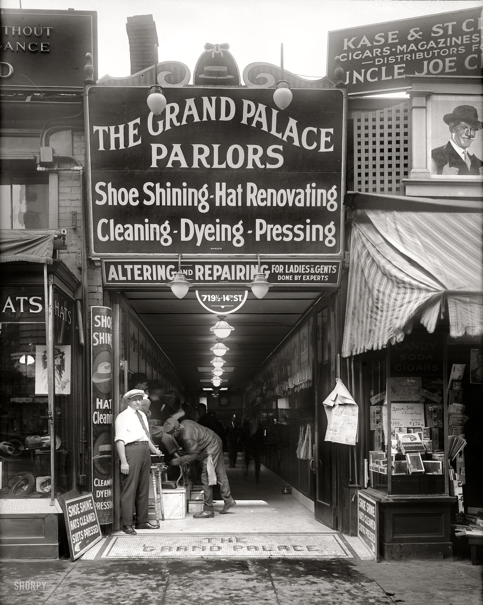 Washington circa 1921. "Grand Palace shoe shining parlor, 719½ 14th St. N.W." National Photo Company Collection glass negative. View full size.