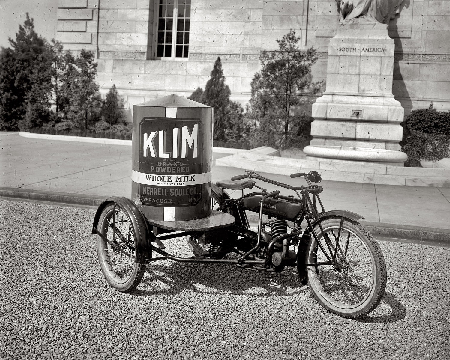 "James L. Owens & Sons." A sidecar of Klim at the Pan American Union in Washington circa 1921. View full size. National Photo Company glass negative.