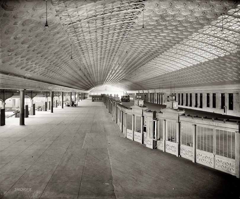 "Union Station concourse, 1921." View full size. National Photo glass negative.
