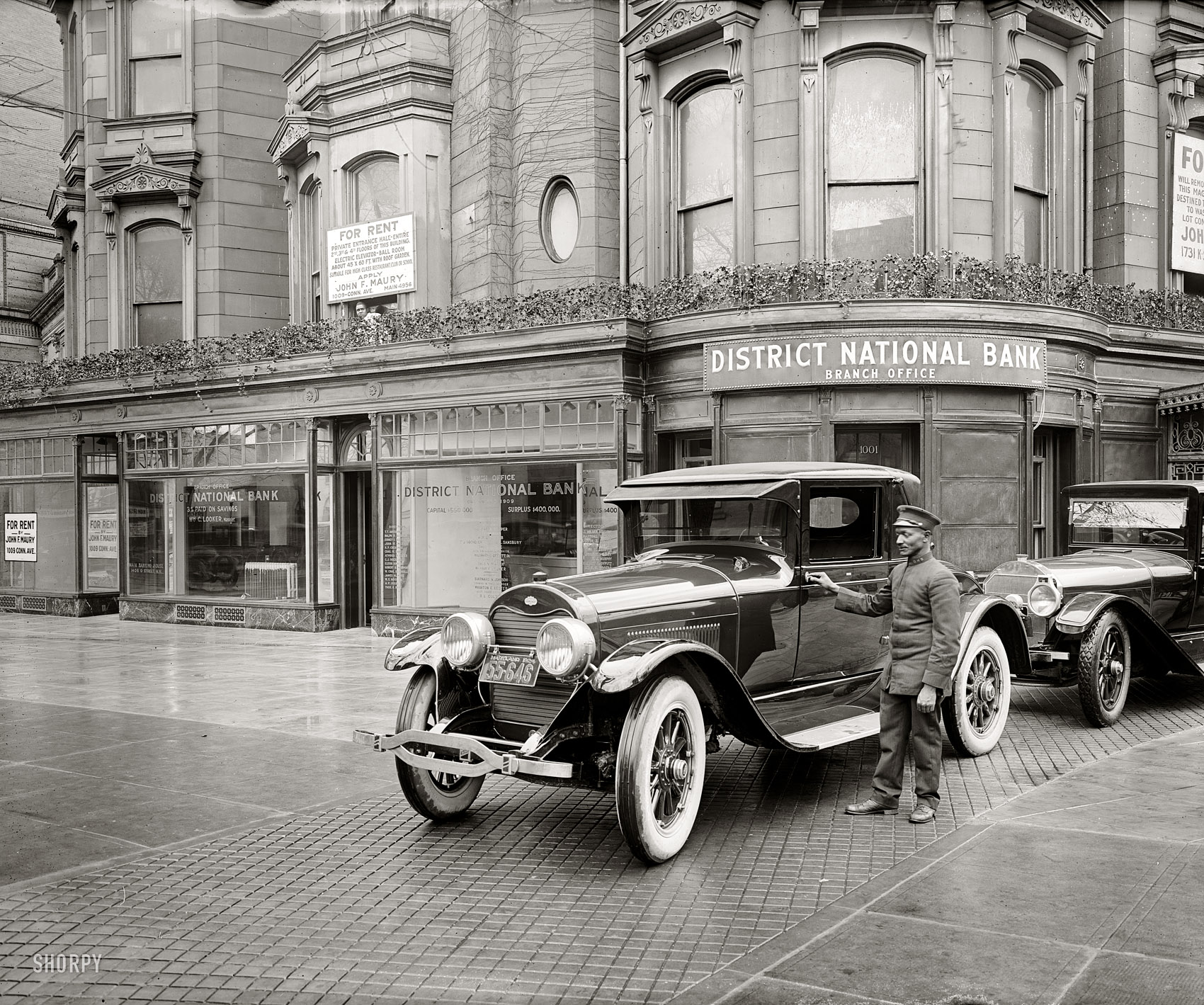 Washington, D.C., circa 1924. "District National Bank, Dupont branch." This photo was used to make the line drawing that illustrates the bank ad seen in the comments below. National Photo Co. Collection glass negative. View full size.