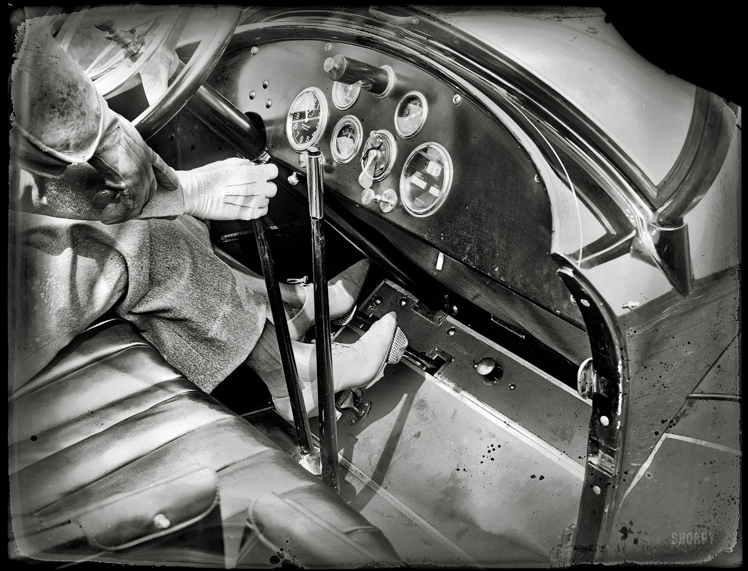 Washington circa 1919. "Woman being instructed in driving of automobile." National Photo Company Collection glass negative. View full size.