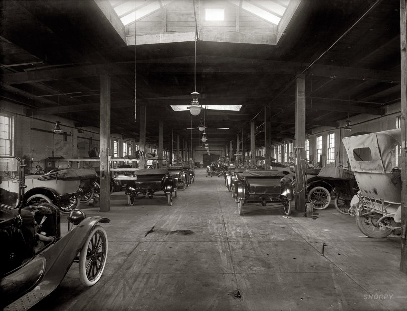 Circa 1916. "Hackett Motor Car Co., Jackson, Michigan." Part of the Hackett assembly plant. National Photo Company glass negative. View full size.
