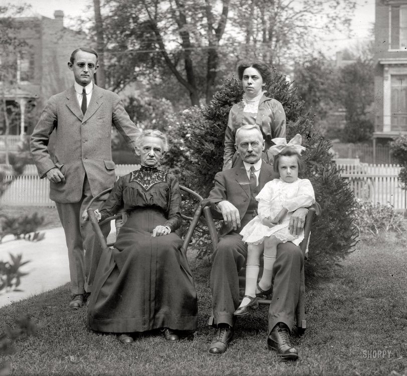 Washington, D.C., circa 1915. "H.E.F. group." National Photo proprietor Herbert E. French with his wife, parents and daughter Dorothy. View full size.
