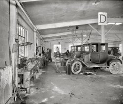 Rockville, Maryland, circa 1926. "Montgomery County Motor Co." Another look at the service garage. National Photo Company glass negative. View full size.