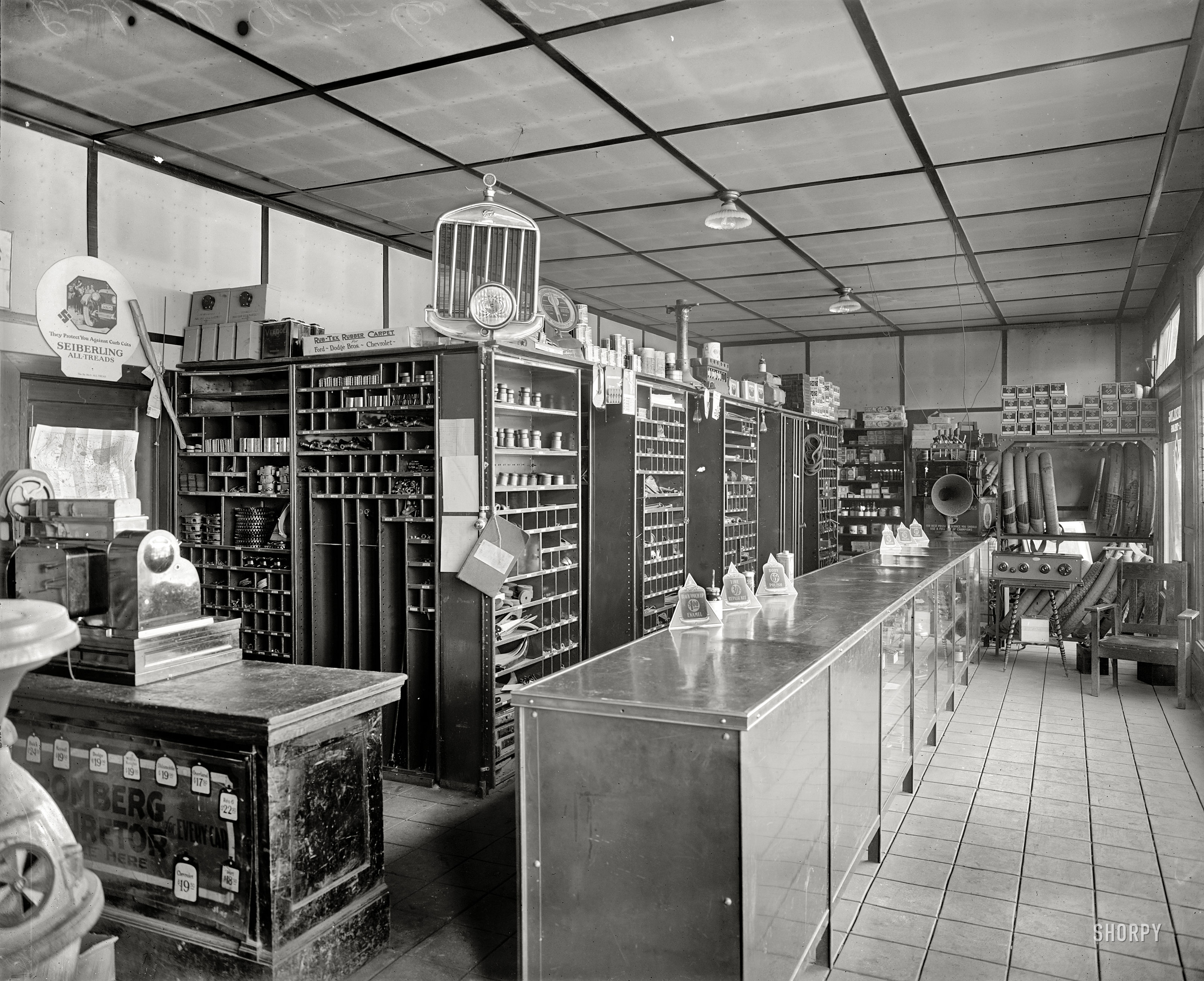 Rockville, Maryland, circa 1925. "Montgomery County Motor Co." (the Chevrolet dealer seen here). National Photo Company glass negative. View full size.