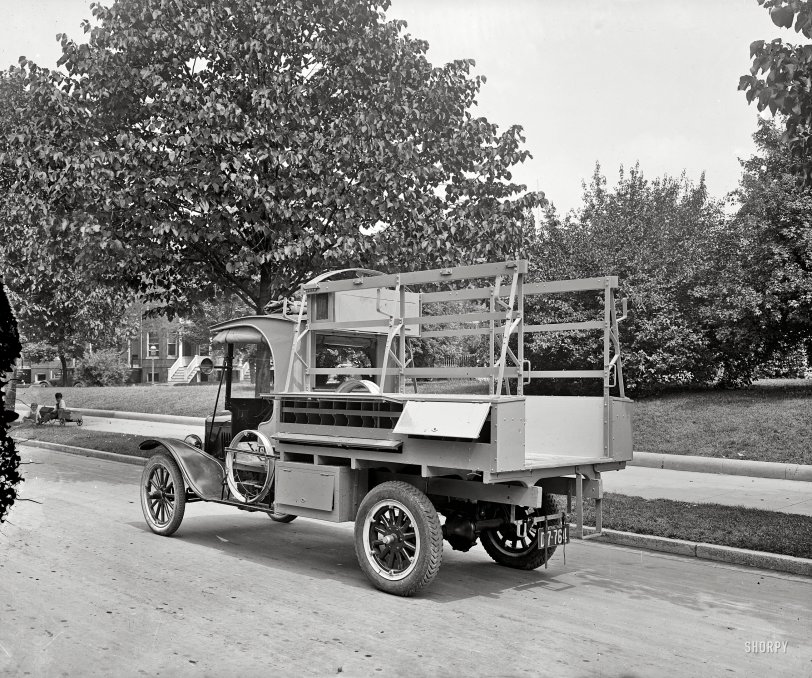 Photo of: Junior Truckers: 1925 -- 