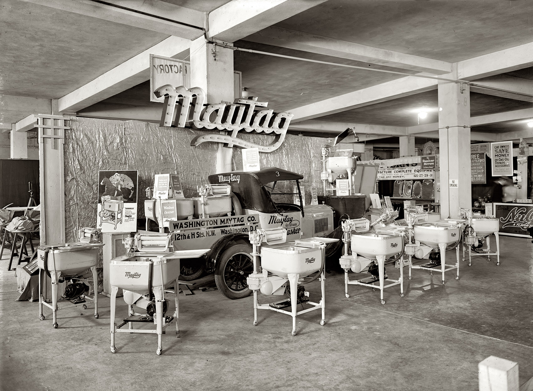 Washington, D.C., 1926. "Maytag Co. display at Industrial Exposition." 8x10 glass negative, National Photo Company Collection. View full size.