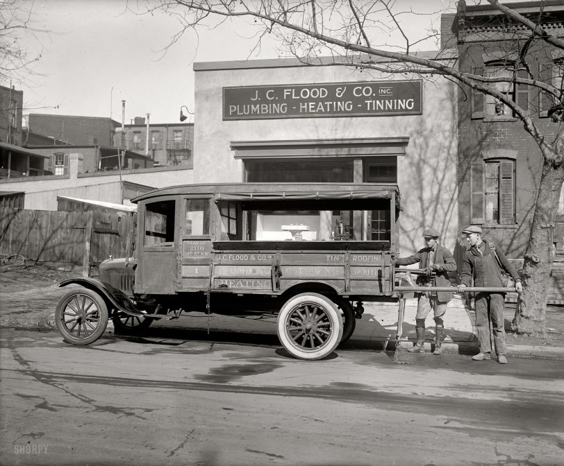 Washington circa 1926. "J.C. Flood truck. Ford Motor Co." The J.C. Flood Plumbing business is still going strong in the Washington area. National Photo Company Collection glass negative. View full size.
