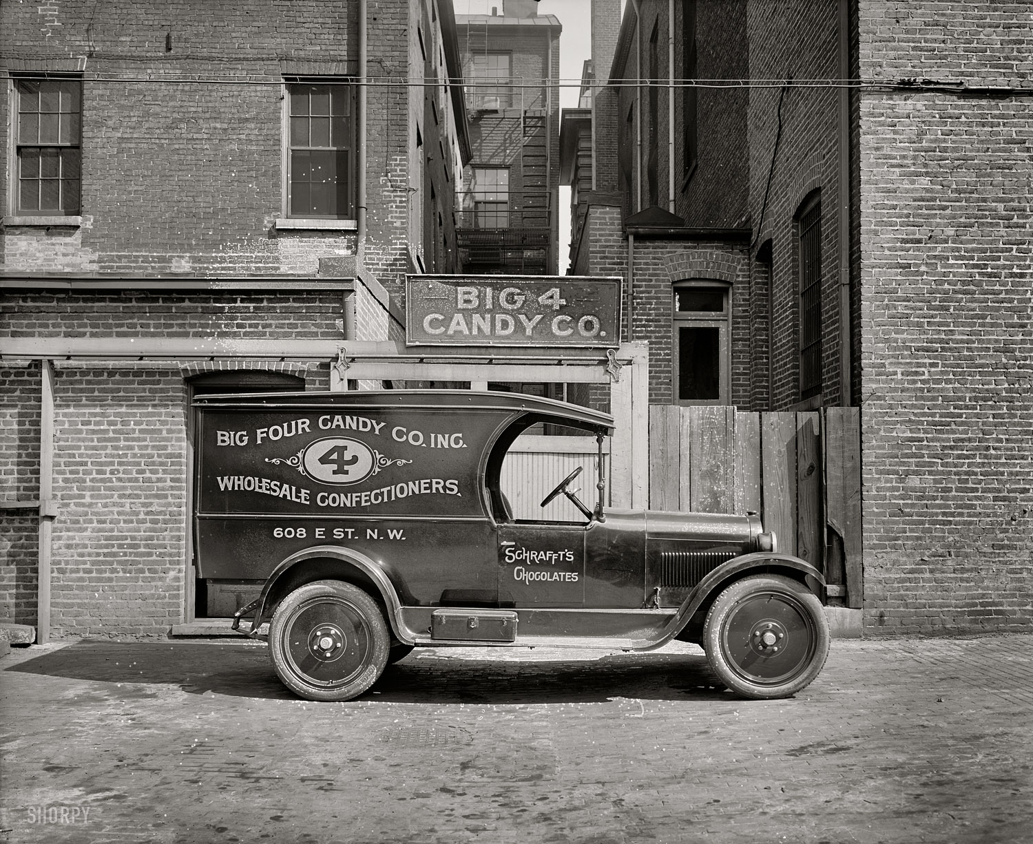 1926. "Semmes Motor Co., Schrafft's truck." A Dodge truck in Big 4 Candy livery at 608 E Street N.W., Washington. National Photo glass negative. View full size.