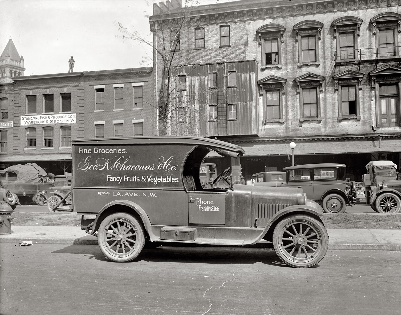 Washington, D.C., circa 1925. "Semmes Motor Co. George K. Chaconas & Co. truck." A Dodge delivery van for the grocery owned by George Chaconas. National Photo Company Collection glass negative. View full size.