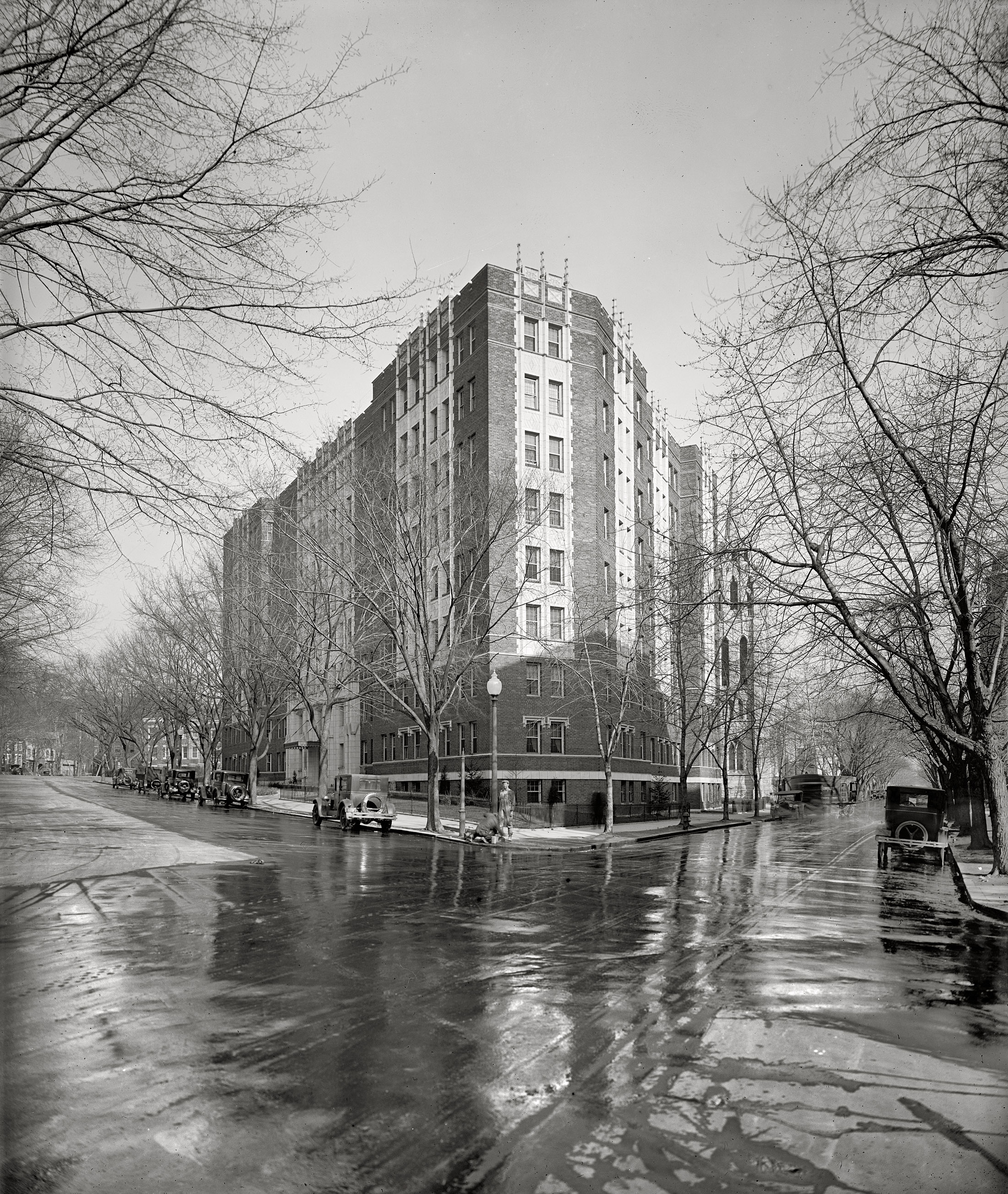 1926. "W.H. West Co., Wakefield." Wakefield Hall was  "an imposing new apartment edifice" put up by W.H. West Co. at 15th and V streets N.W. in Washington. Rents: $60 to $160 a month. National Photo Co. View full size.