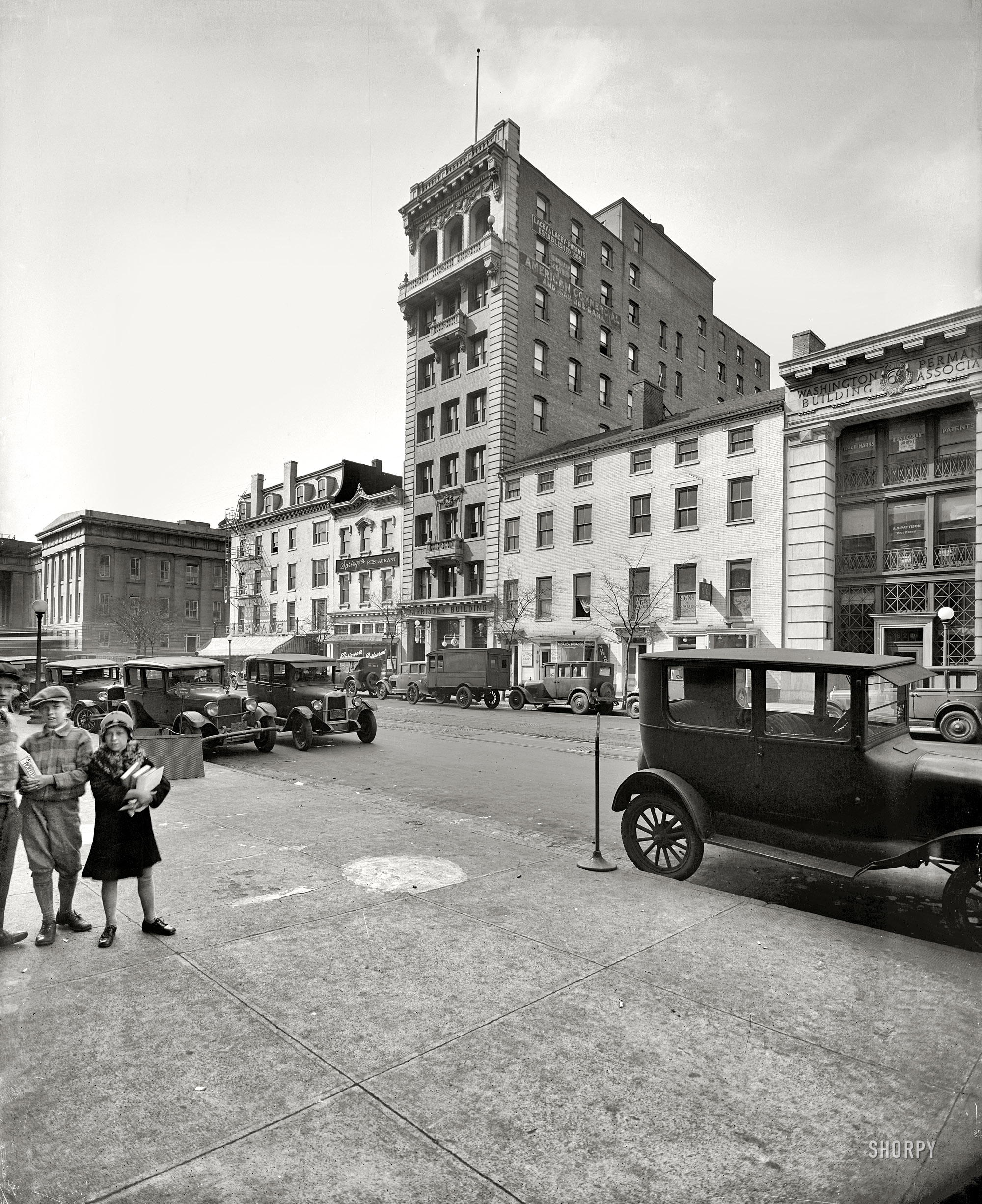 Washington, D.C., circa 1928. "Barrister Building, F Street N.W." National Photo Company Collection glass negative. View full size.