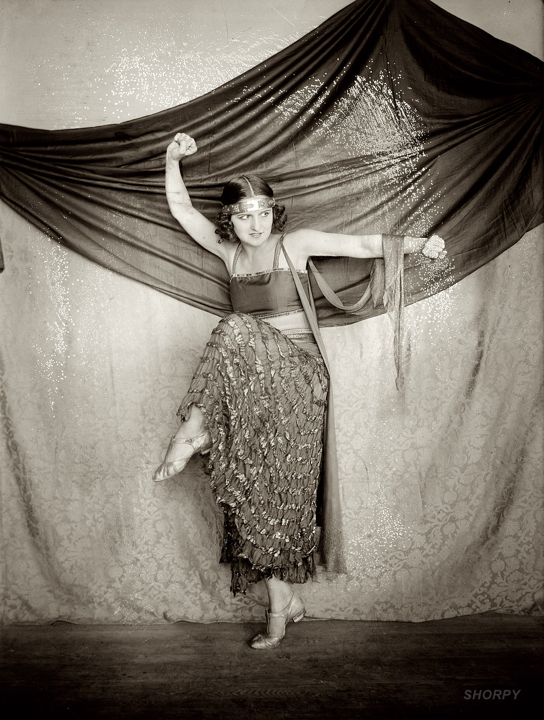 "Rasch dancing." The Viennese ballerina and choreographer Albertina Rasch circa 1915. View full size. George Grantham Bain Collection glass negative.