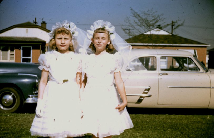 I'm not sure of the year. This is a Kodachrome slide from the early 1950s with my father's cousin, taken in Chicago. View full size.
