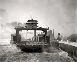 Detroit River: 1900