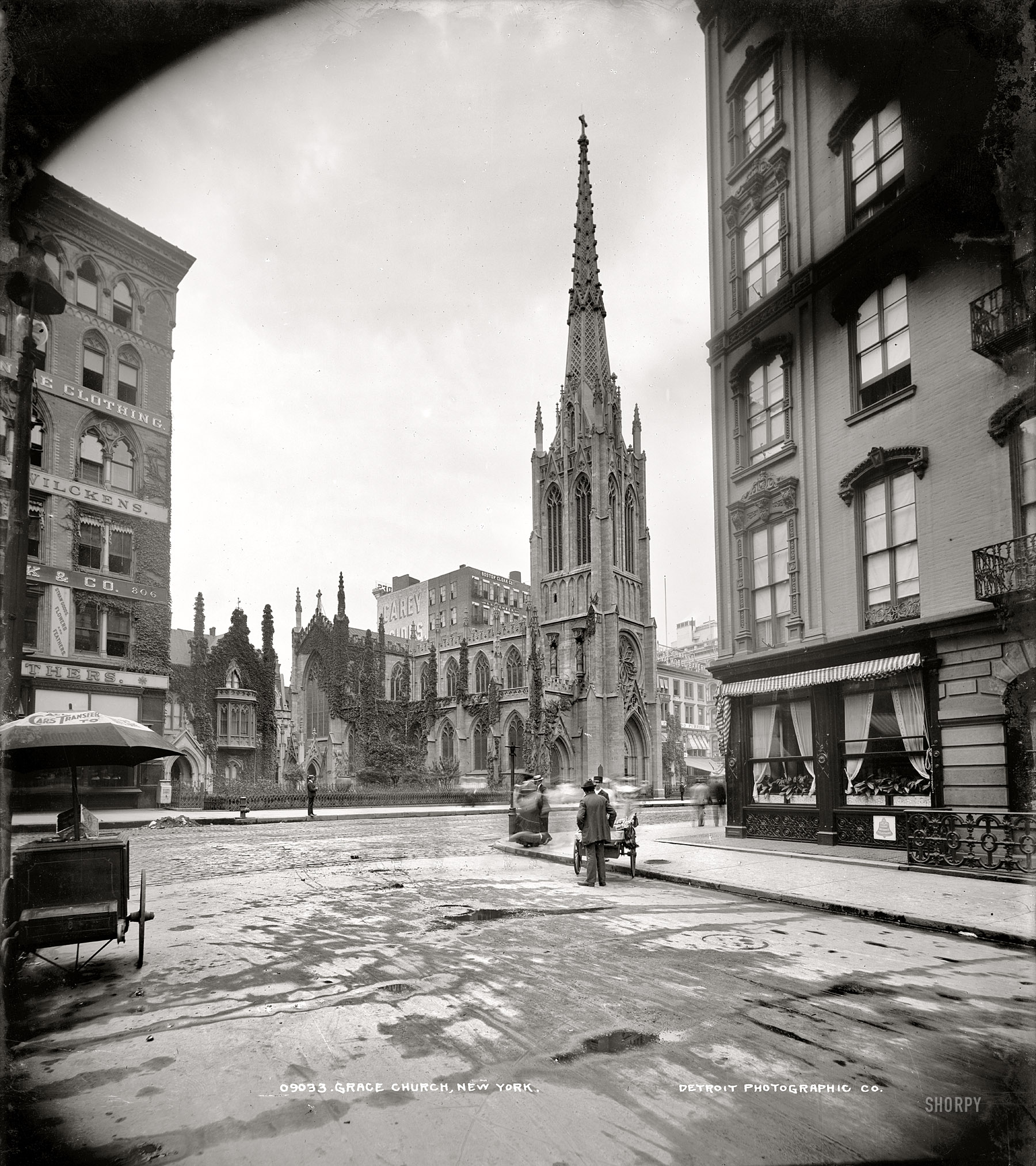 Circa 1905. "Grace Church, New York." Detroit Publishing Co. View full size.
