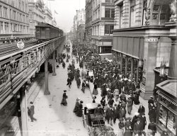 Sixth Avenue Shoppers: 1903