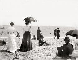 Florida ca. 1905. "On the beach, Palm Beach." Detroit Publishing. View full size.