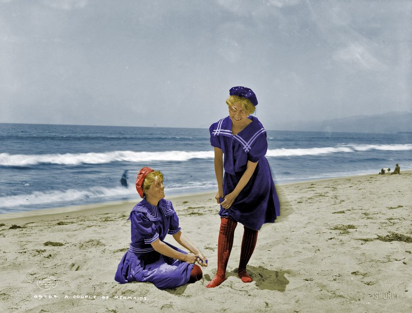 This is a picture that was posted on Shorpy.  It is just the kind of picture I like to colorize. View full size.
