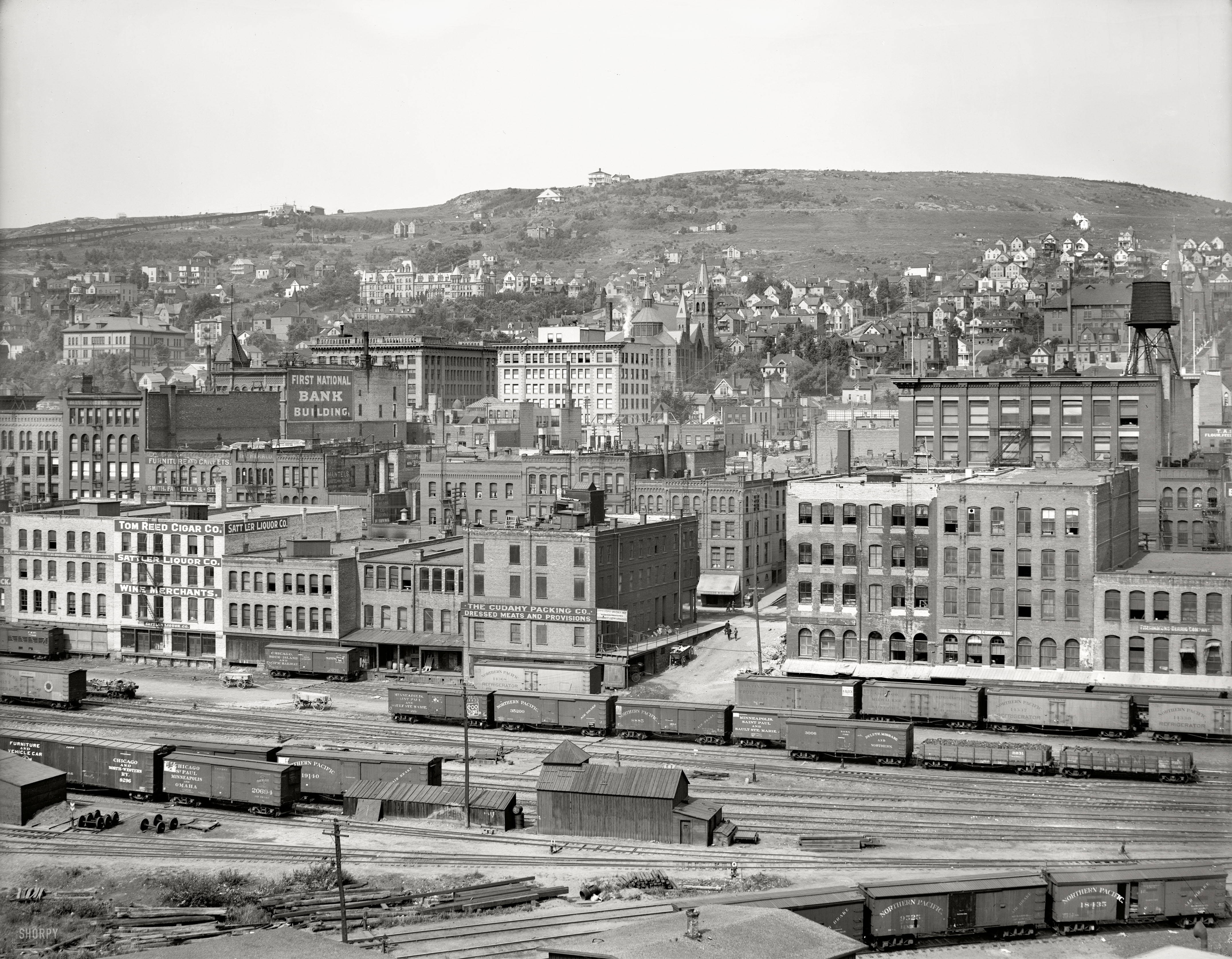 Circa 1905. "Duluth, Minnesota." Another view from the Zenith City panoramic series. Detroit Publishing Company glass negative. View full size.
