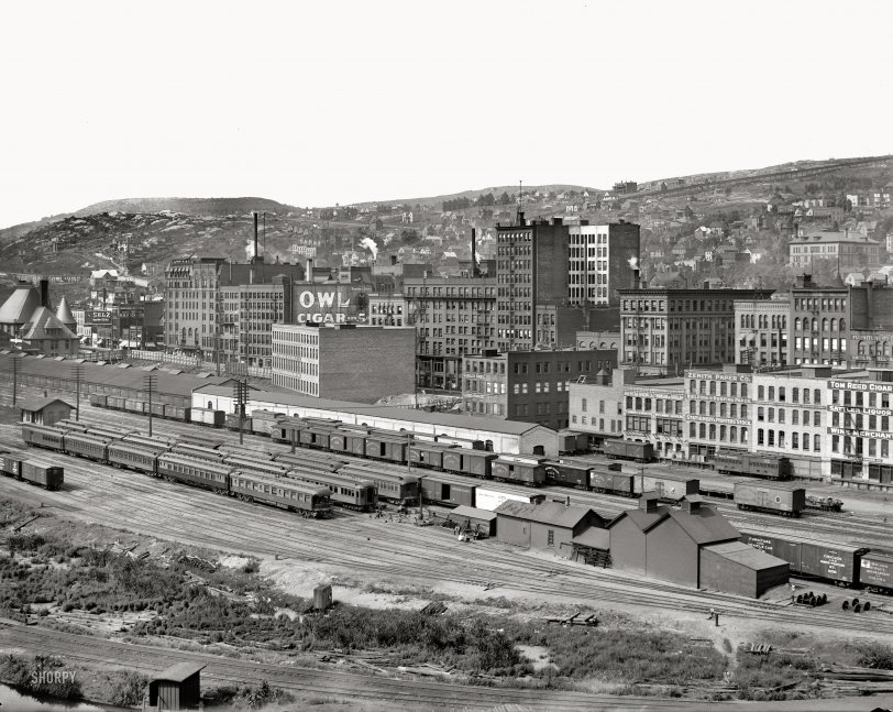 Circa 1905. Our second installment of the Duluth, Minnesota, panoramic series. Collect all six! Detroit Publishing glass negative. View full size.
