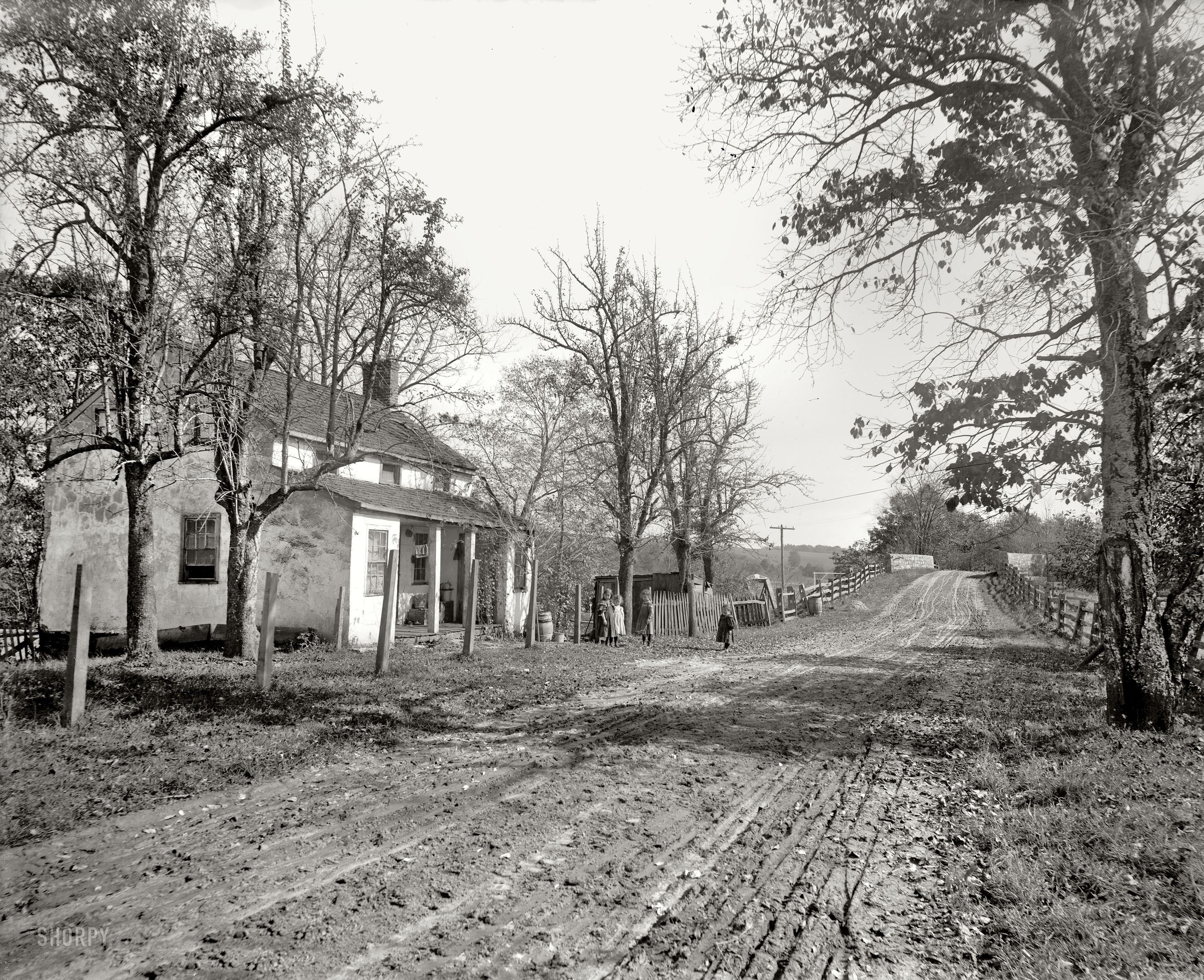 Far Hills, New Jersey, circa 1900. "Old country road." Probably not in Google Street View. (Update: How wrong I was!) Detroit Publishing Co. View full size.