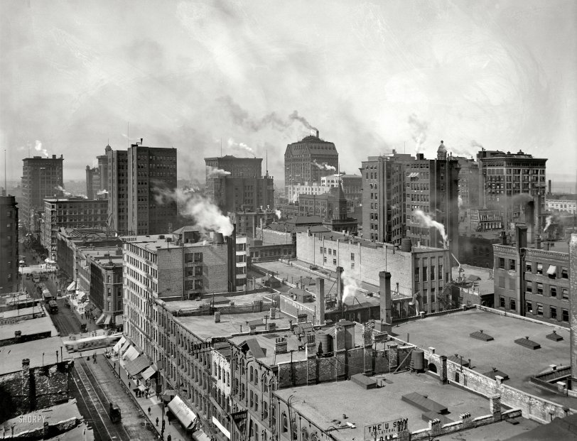 Circa 1901. "The Heart of Chicago." An amazingly detailed (and smoky) tableau. 8x10 inch dry plate glass negative, Detroit Publishing Company. View full size.
