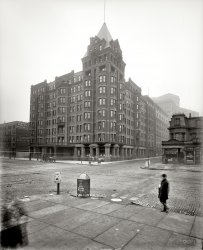 Cleveland, Ohio, circa 1900. "Hotel Hollenden." 8x10 inch dry plate glass negative, Detroit Publishing Company. View full size.