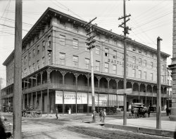 Mobile, Alabama, circa 1901. "Battle House." Whose name has lengthened over the years to "Battle House Renaissance Mobile Hotel and Spa by Marriott." 8x10 inch dry plate glass negative, Detroit Publishing Company. View full size.