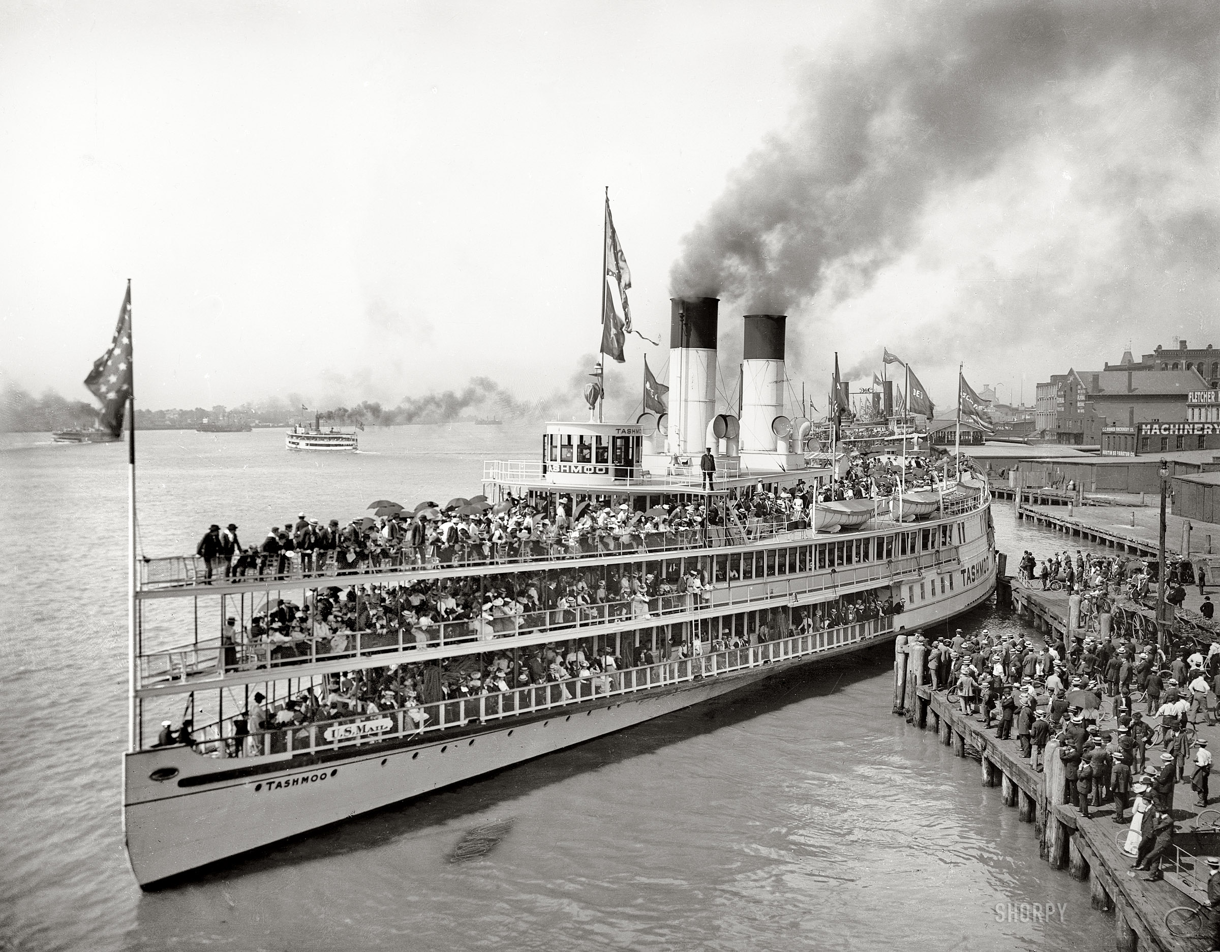 Detroit circa 1901. "Steamer Tashmoo leaving wharf." Another look at the popular excursion steamer with a capacity crowd of day trippers. 8x10 inch dry plate glass negative, Detroit Publishing Company. View full size.
