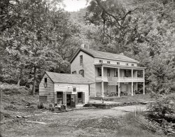 1902. "Rip Van Winkle Hotel, Sleepy Hollow, Catskill Mountains, New York." Detroit Publishing Co. glass negative, 8x10 inches. View full size.