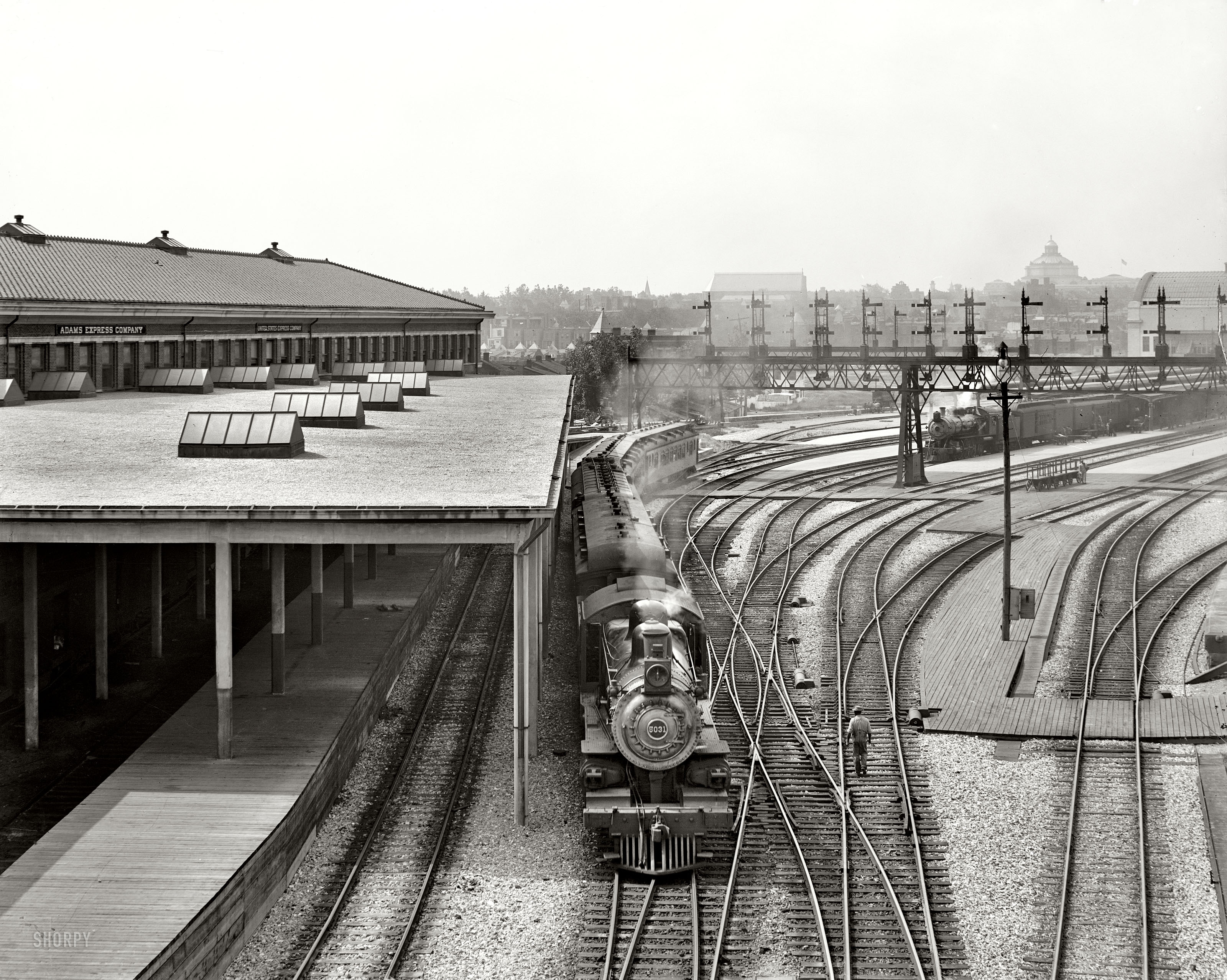 Washington, D.C., c. 1908-1910. "Switch yards, Union Station." Lefthand section of our railyard panorama. Detroit Publishing glass negative. View full size.