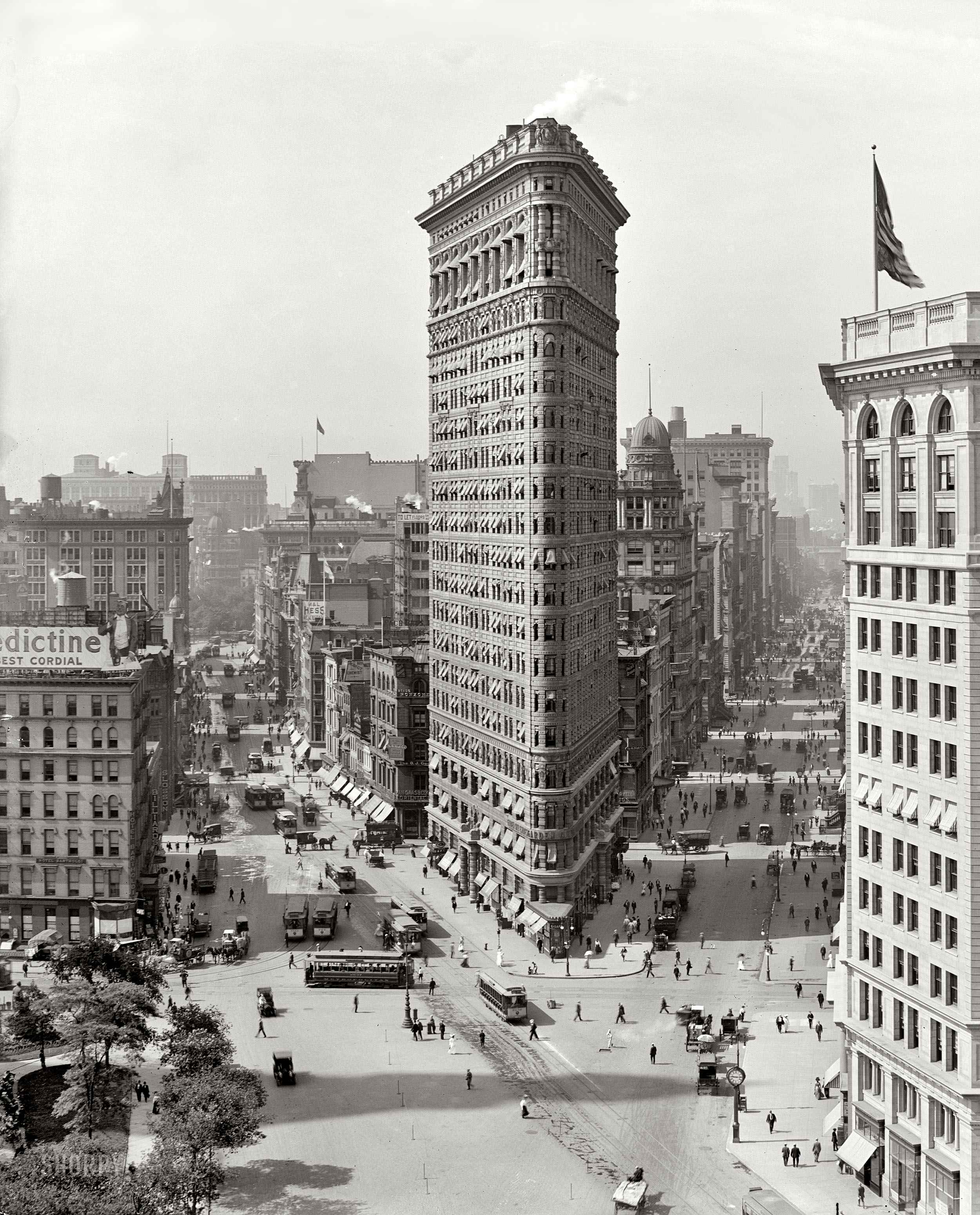 New York circa 1909. "Panorama of Madison Square." This glass plate, part of a nine-exposure panorama, affords yet another view of that enduring architectural icon, the Flatiron Building. 8x10 dry-plate glass negative. View full size.