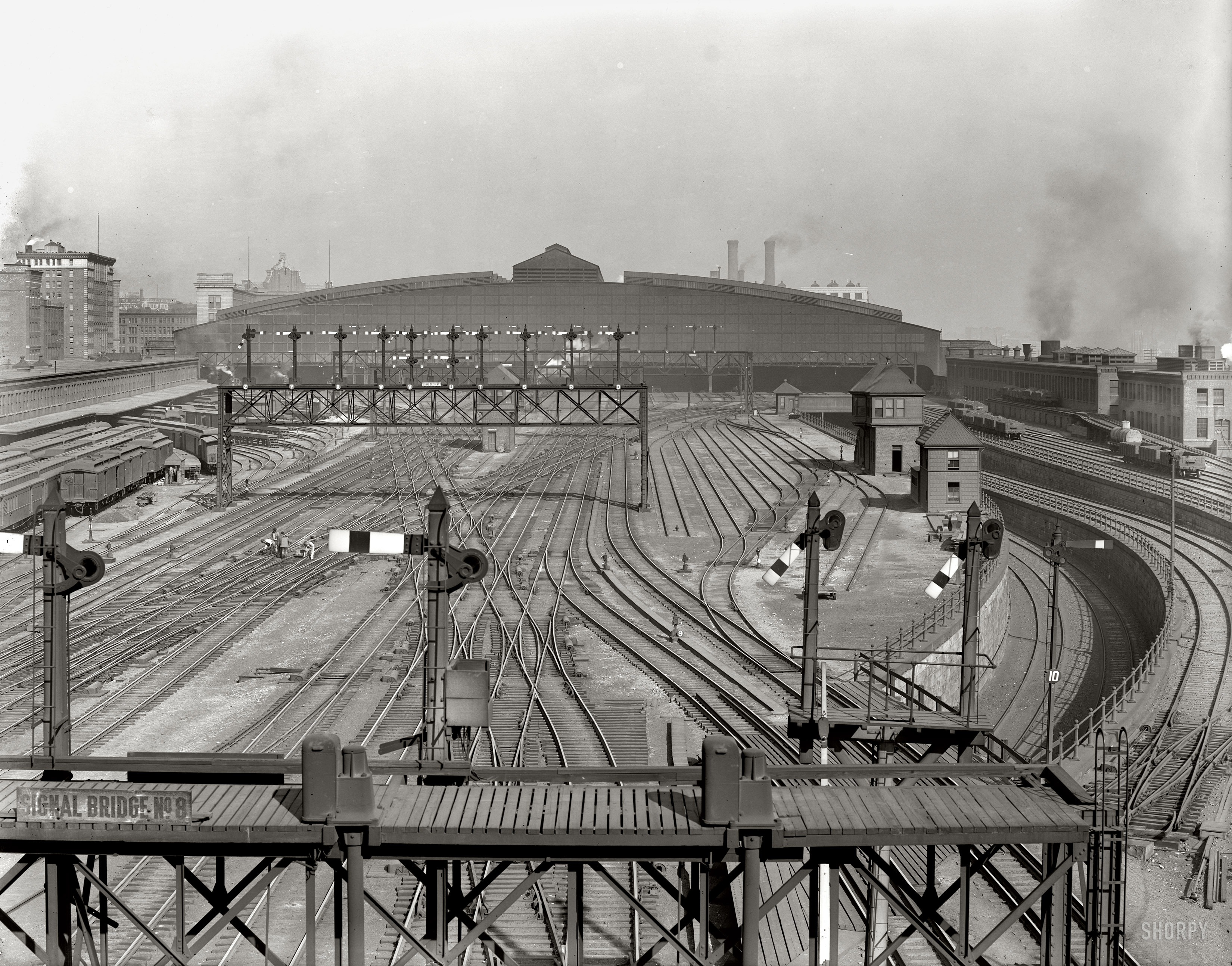 Boston, Massachusetts, circa 1904. "Yard and tracks, South Terminal Station." 8x10 inch glass negative, Detroit Publishing Company. View full size.