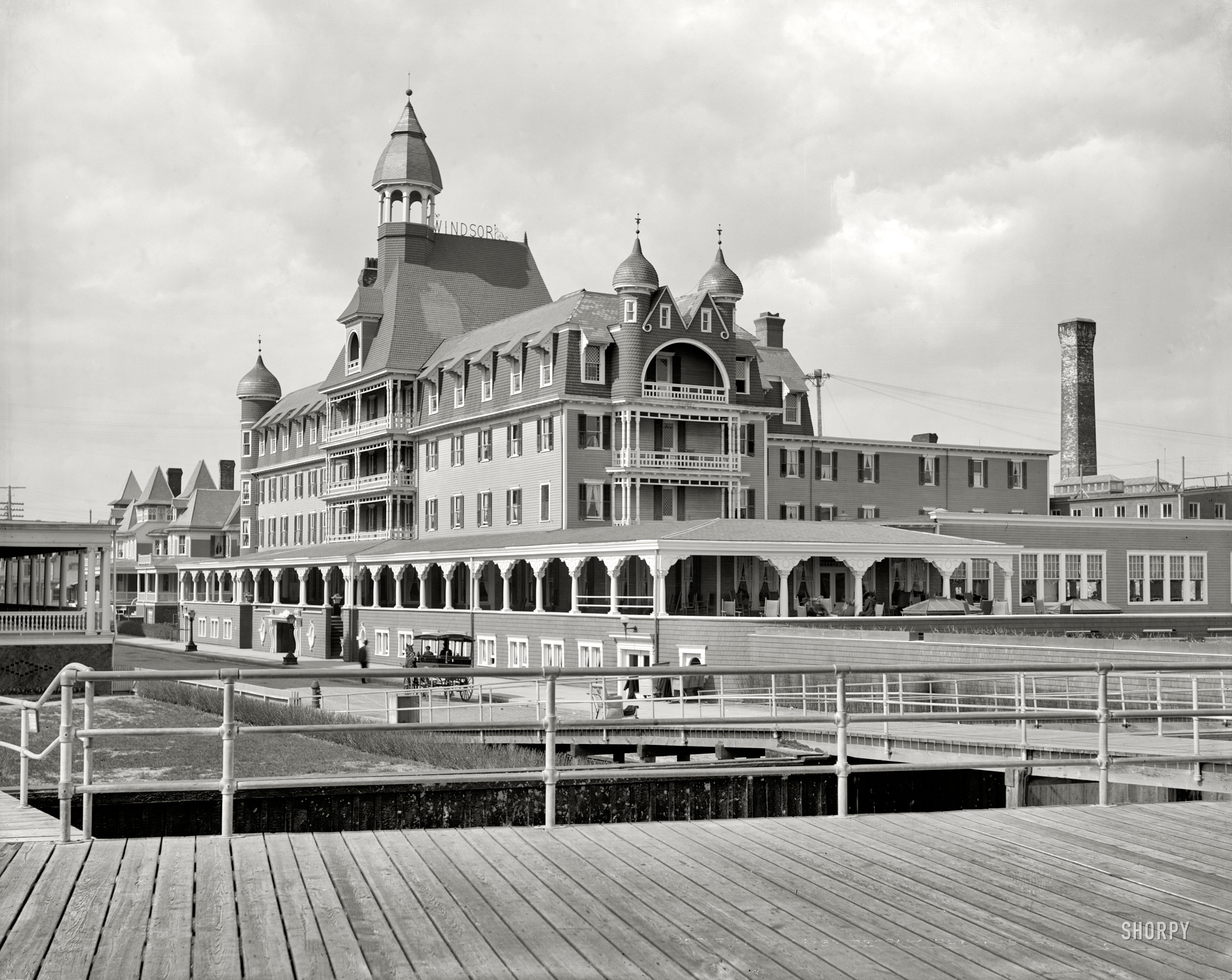 Atlantic City, New Jersey, circa 1906. "Hotel Windsor and Boardwalk." 8x10 inch dry plate glass negative, Detroit Publishing Company. View full size.