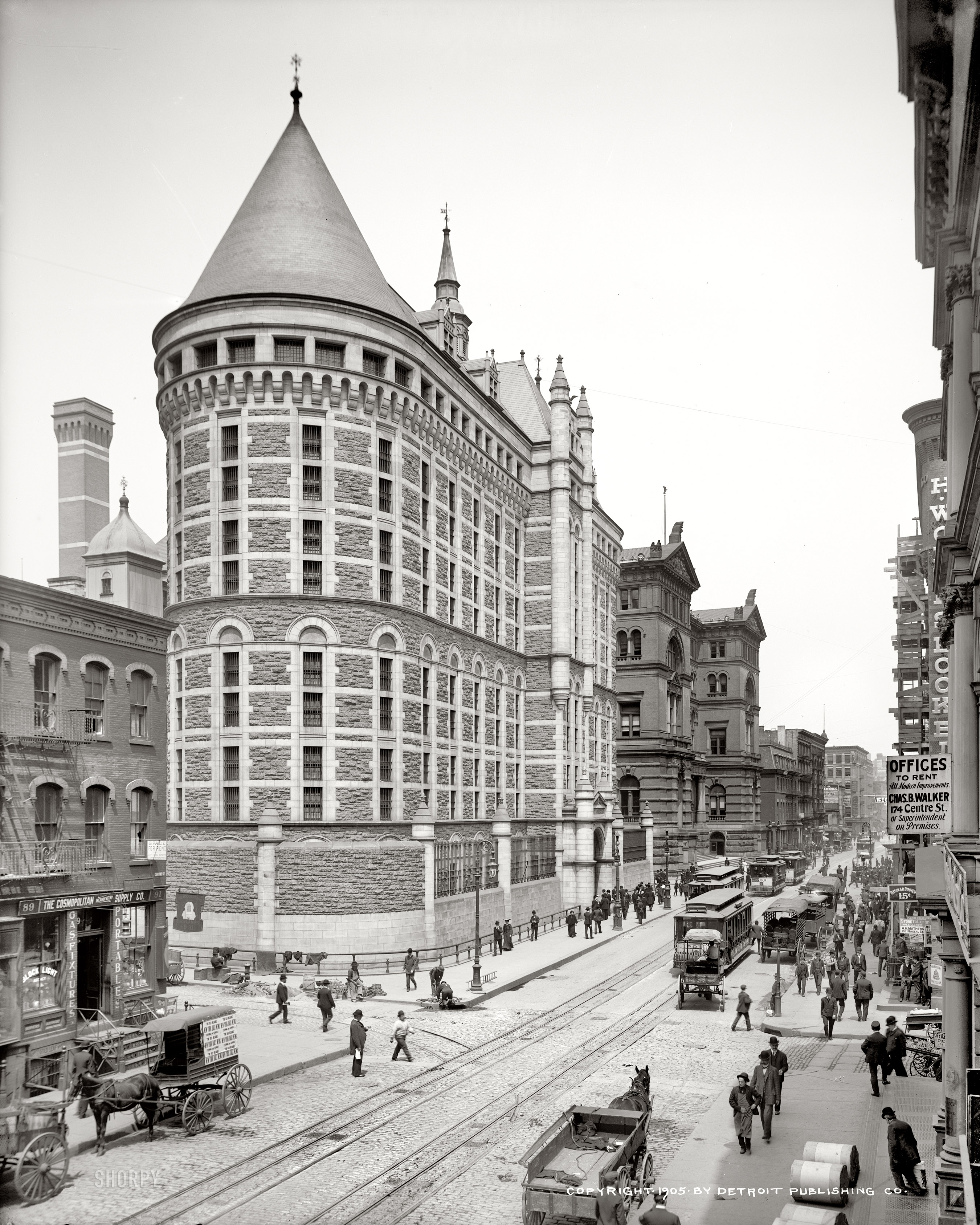 Circa 1905. "Tombs Prison, New York." The view down Centre Street at Leonard Street. What I wouldn't give for five minutes inside Cosmopolitan Incandescent Supply Co. ("Headquarters for Gas Lamps"), or A. Epstein Novelties & Games! 8x10 inch dry plate glass negative, Detroit Publishing Company. View full size.