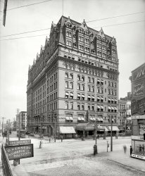 Photograph of a Vintage 1900 Buffalo New York Street Scene Iroquois Hotel  8x10