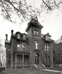 American Gothic: 1905