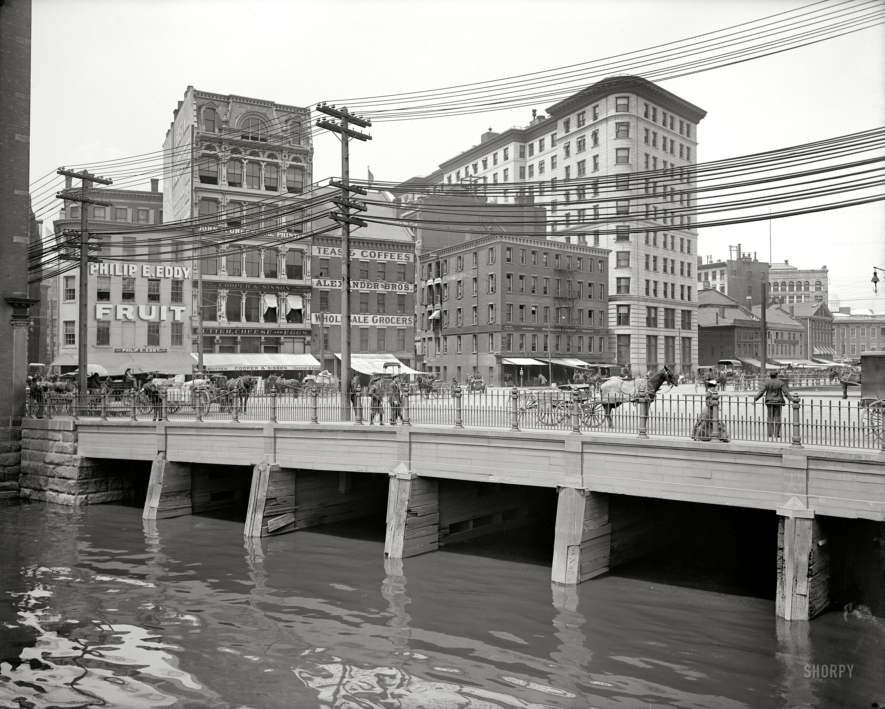 Providence, Rhode Island, circa 1906. "Crawford Street bridge." 8x10 inch dry plate glass negative, Detroit Publishing Company. View full size.