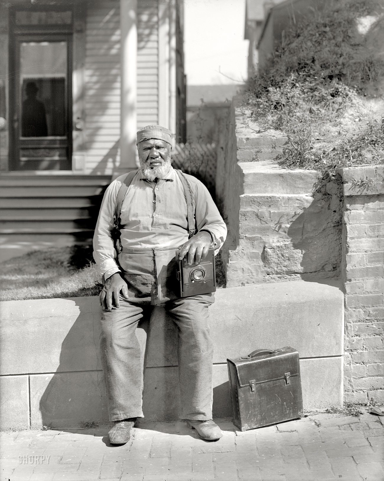Old Orchard, Maine, circa 1904. "Photographer at Old Orchard House." 8x10 inch dry plate glass negative, Detroit Publishing Company. View full size.