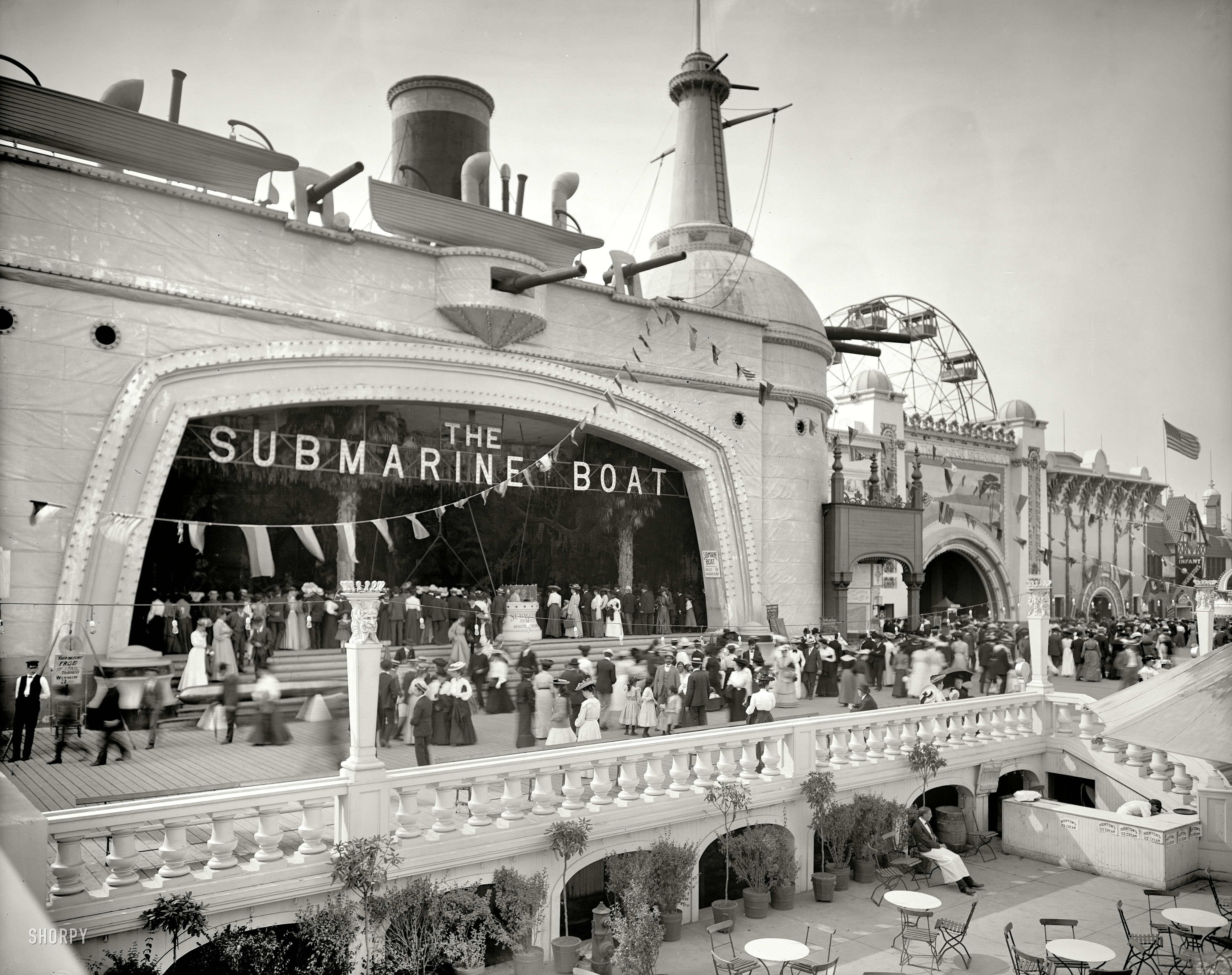New York circa 1904. "The Submarine Boat, Coney Island." 8x10 inch dry plate glass negative, Detroit Publishing Company. View full size.