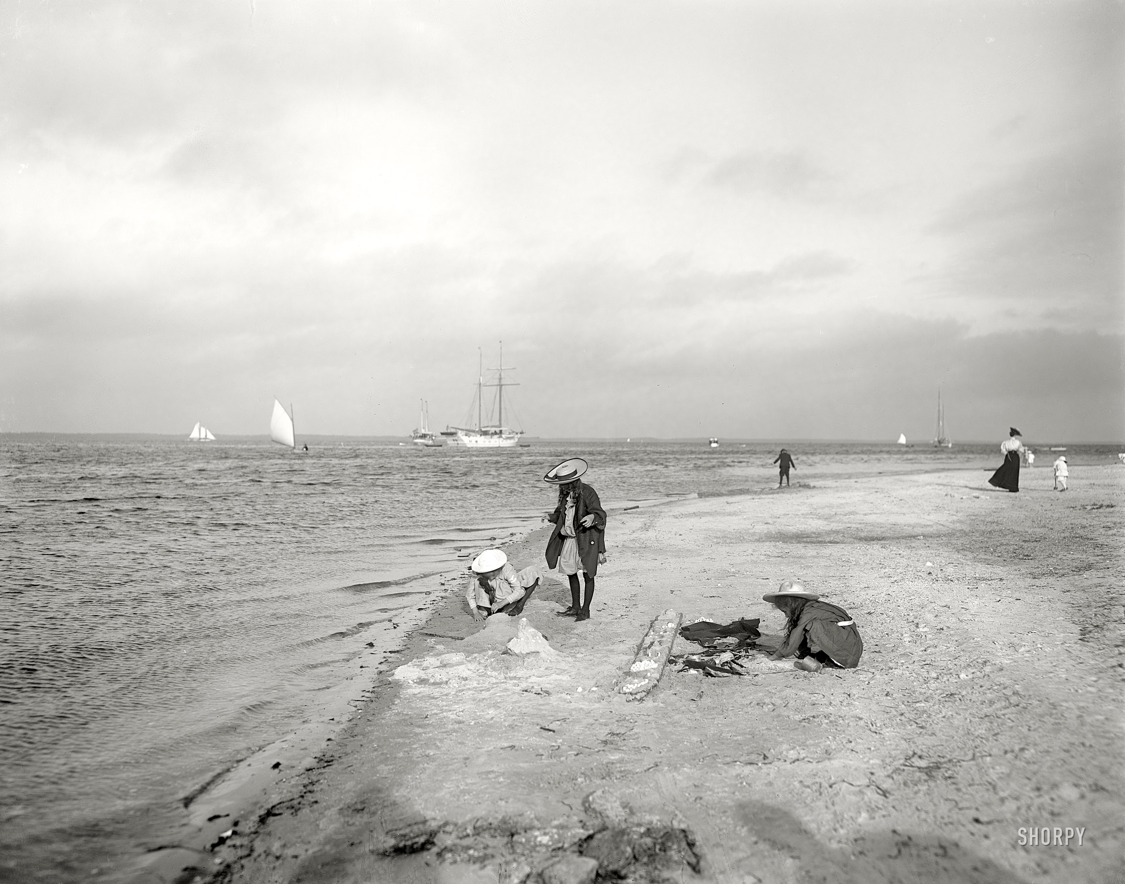 Miami, Florida, circa 1910. "The shores of Biscayne Bay." 8x10 inch dry plate glass negative, Detroit Publishing Company. View full size.