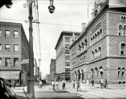 Syracuse, New York, circa 1910. "Post Office, Fayette Street from Warren." 8x10 inch dry plate glass negative, Detroit Publishing Company. View full size.